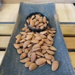 Бадем едър суров