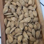 Български бадем печен със сол